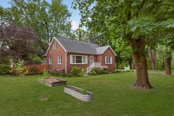 $462,500 | 1346 West Marquette Woods Road, St. Joseph, MI 49085