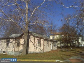 535 West Clements Bridge Road Runnemede, NJ 08078 - Photo 3 of 7