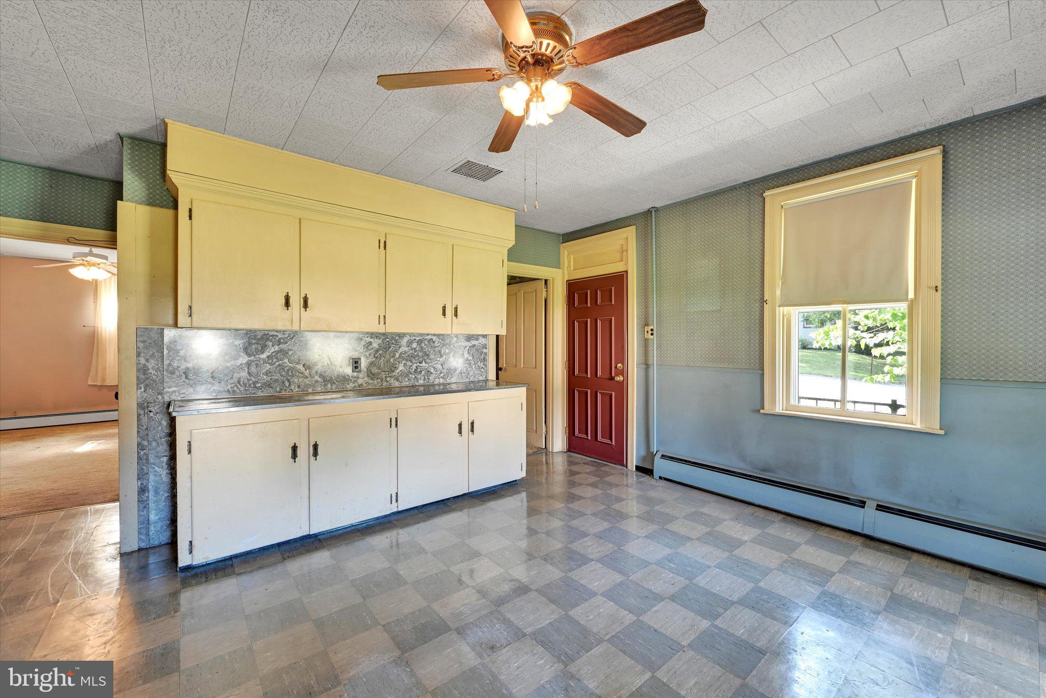 345 Rexmont Road Lebanon, PA 17042 - Photo 7 of 31 Gallery Image 7