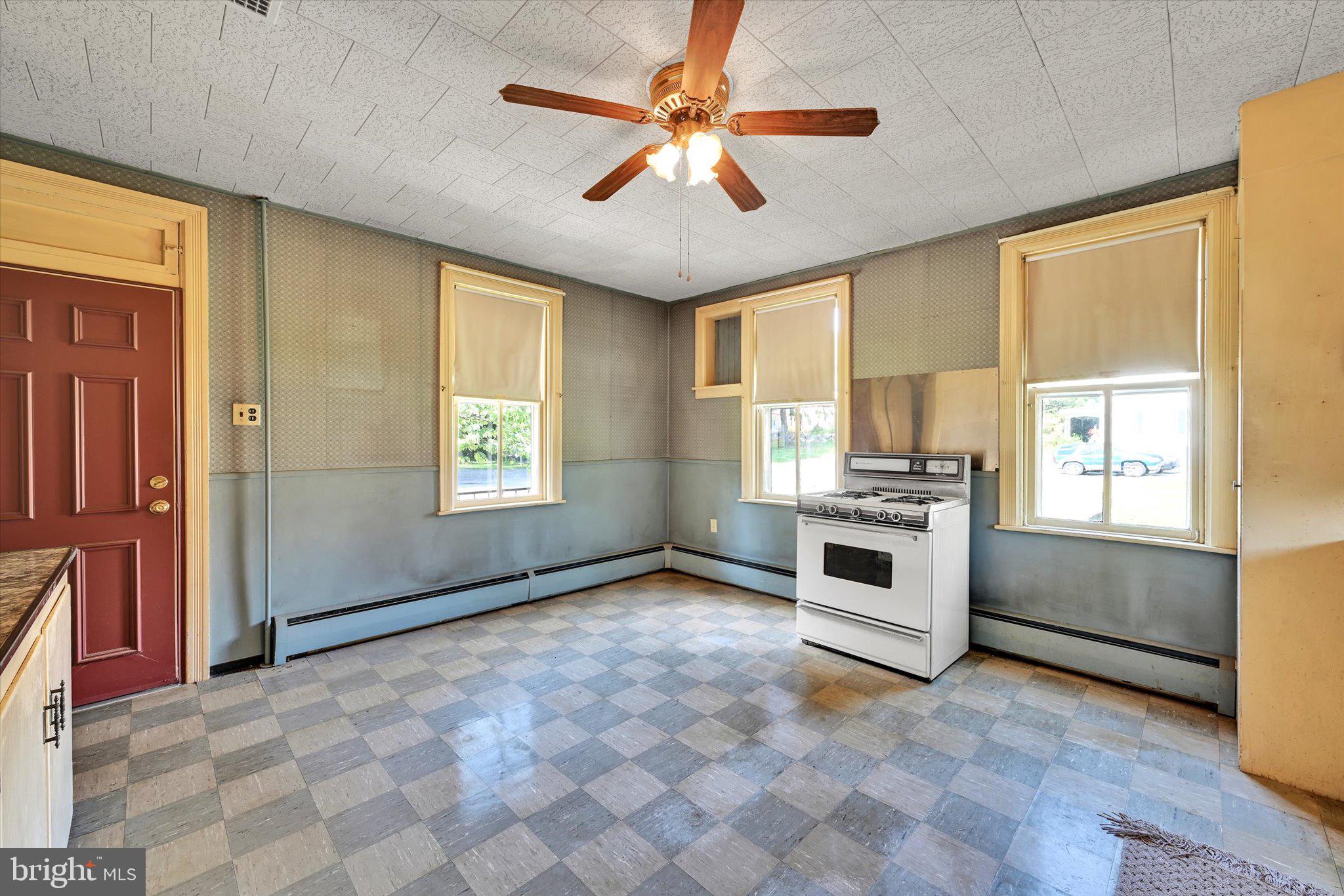 345 Rexmont Road Lebanon, PA 17042 - Photo 8 of 31 Gallery Image 8