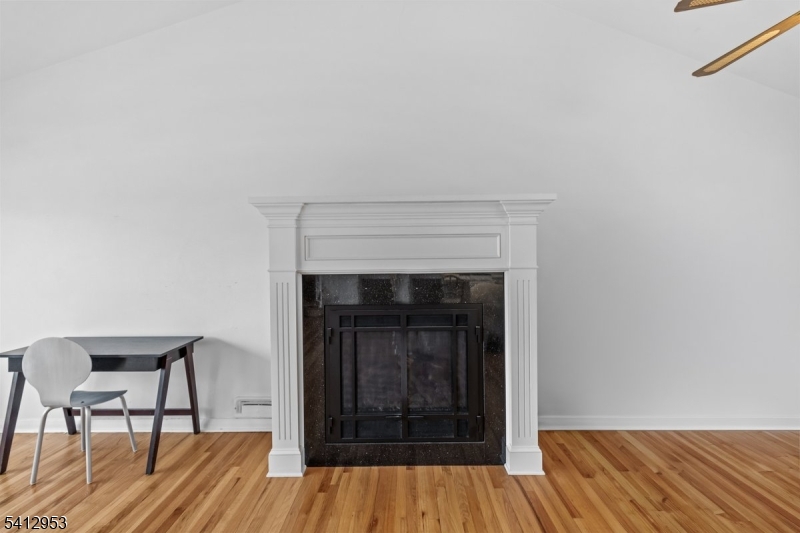 31 Ridge Court Cedar Grove, NJ 07009 - Photo 12 of 33