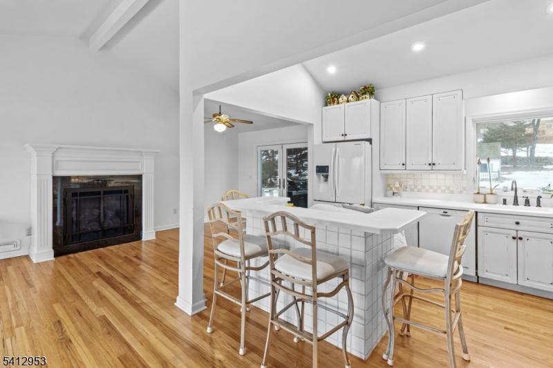 31 Ridge Court Cedar Grove, NJ 07009 - Photo 2 of 33