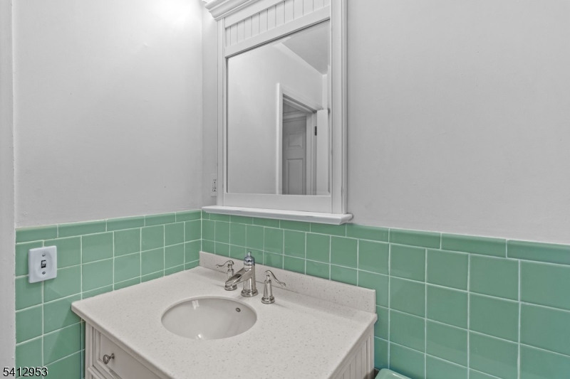 31 Ridge Court Cedar Grove, NJ 07009 - Photo 22 of 33