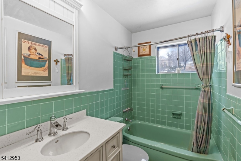 31 Ridge Court Cedar Grove, NJ 07009 - Photo 24 of 33