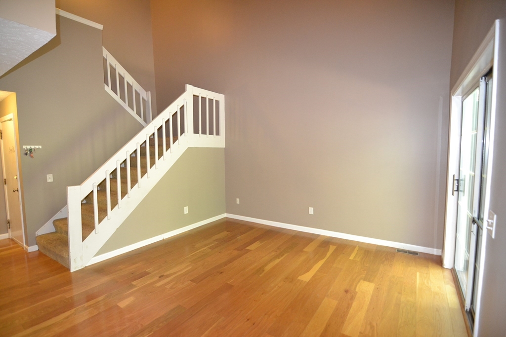 31 East Bluff Road, Unit 31 Ashland, MA 01721 - Photo 3 of 26
