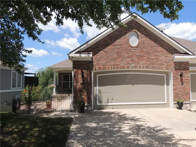 $350,000 | 3722 South Bolger Court, Independence, MO 64055