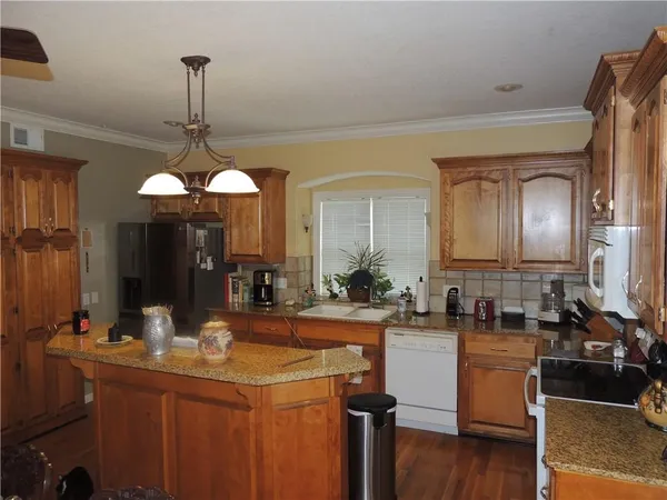 $349,900 | 3722 South Bolger Court, Independence, MO 64055