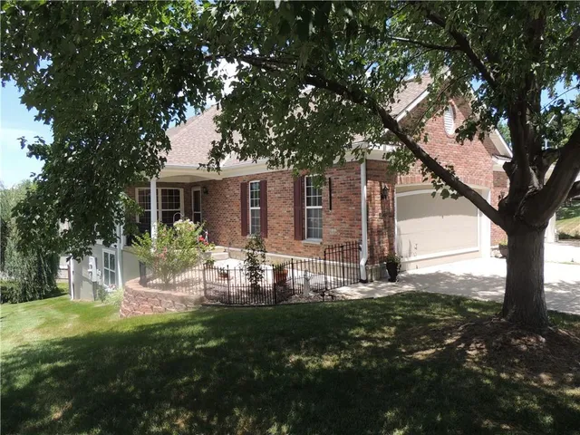 $350,000 | 3722 South Bolger Court, Independence, MO 64055