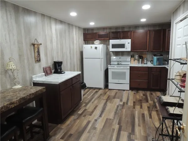 $349,900 | 3722 South Bolger Court, Independence, MO 64055