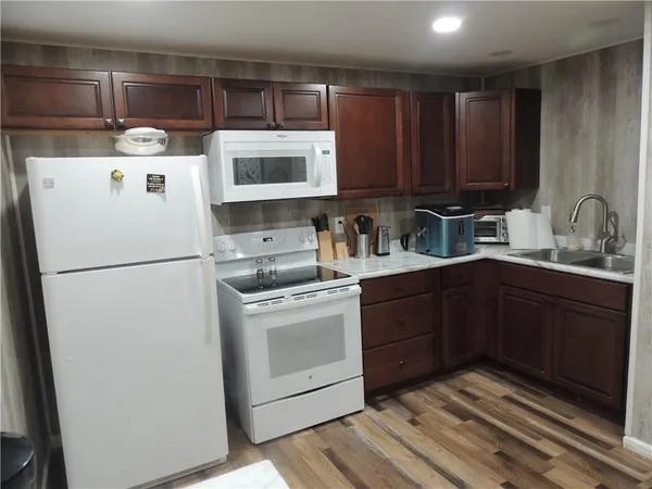 $349,900 | 3722 South Bolger Court, Independence, MO 64055