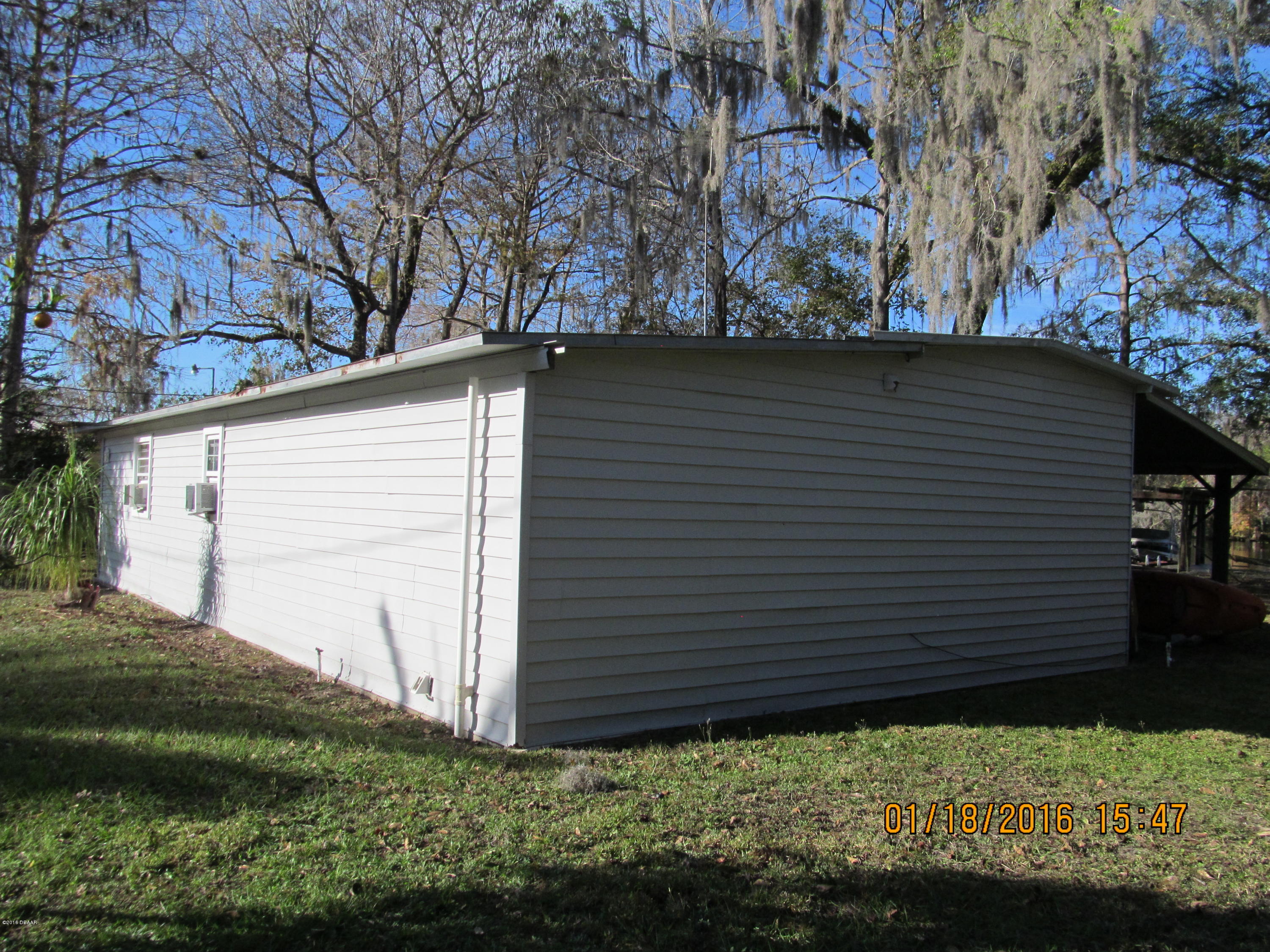 56516 Elm Road Astor, FL 32102 - Photo 11 of 24 IMG_2110