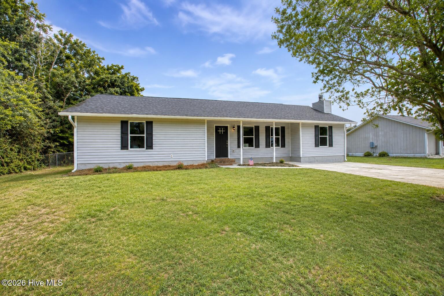 538 Waters Road Jacksonville, NC 28546 - Photo 3 of 41 2