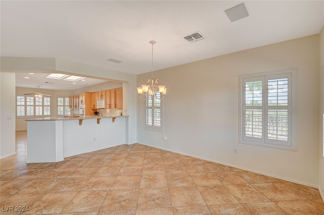 3054 Fort Stanwix Road Henderson, NV 89052 - Photo 11 of 52 Dining area