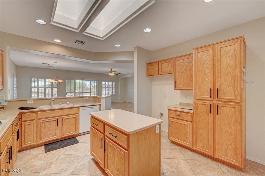 3054 Fort Stanwix Road Henderson, NV 89052 - Photo 17 of 52 Gallery Image 17