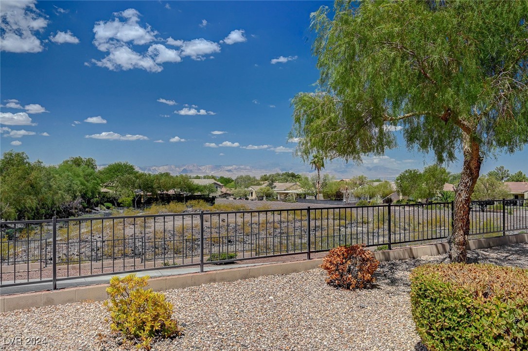 3054 Fort Stanwix Road Henderson, NV 89052 - Photo 5 of 52 gorgeous mountain views and open skyline