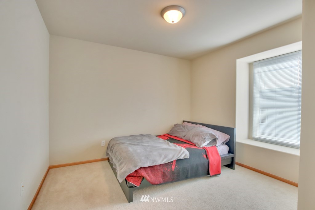 4416 Northeast 3rd Lane Renton, WA 98059 - Photo 21 of 24