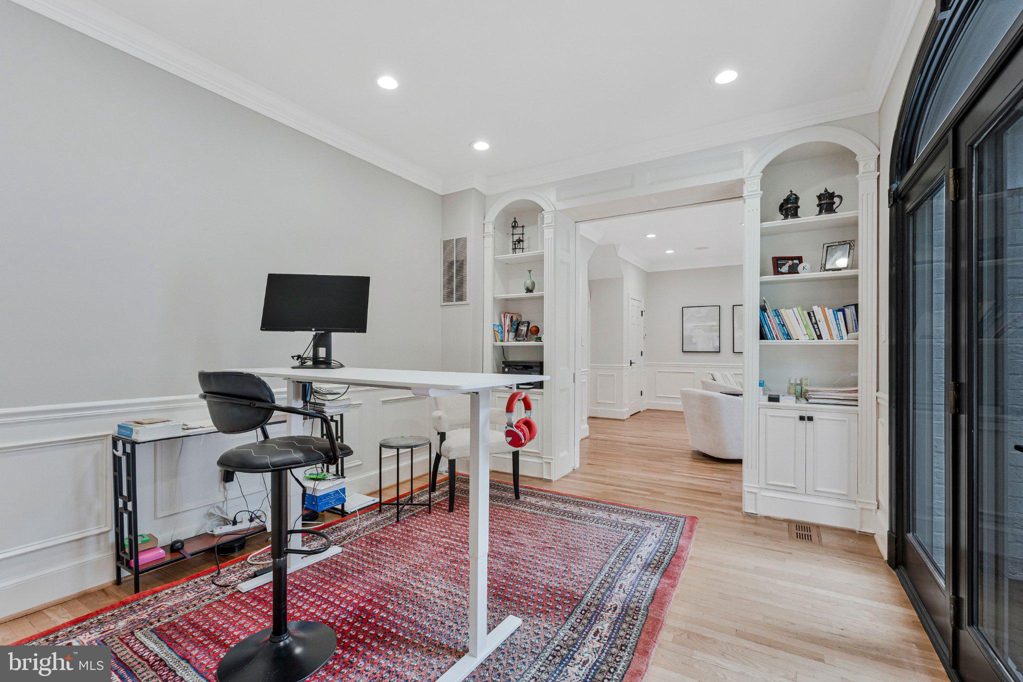 310 Springvale Road Great Falls, VA 22066 - Photo 40 of 117 Gallery Image 40