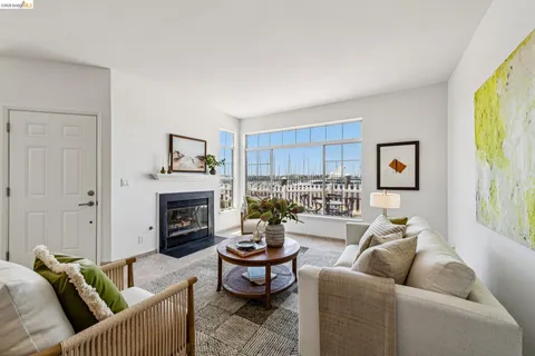 $800,000 | 807 Commodore Drive, Richmond, CA 94804