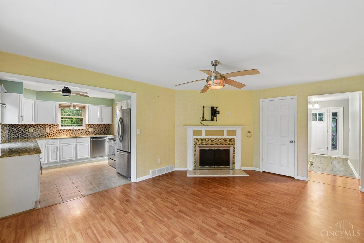 6516 Fields Ertel Road Mason, OH 45040 - Photo 18 of 44