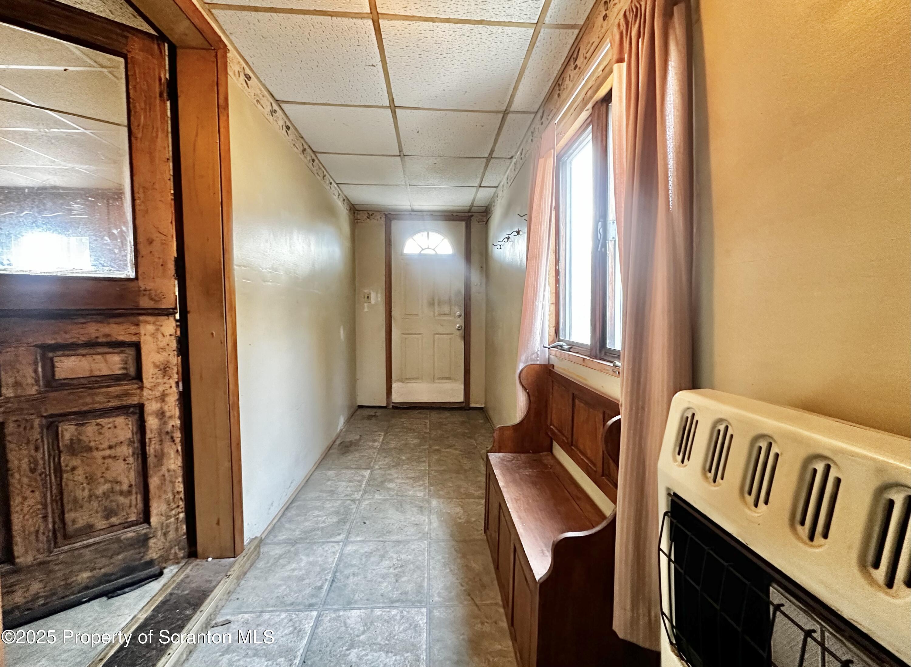 514 East Market Street Scranton, PA 18509 - Photo 21 of 33 a view of an entryway