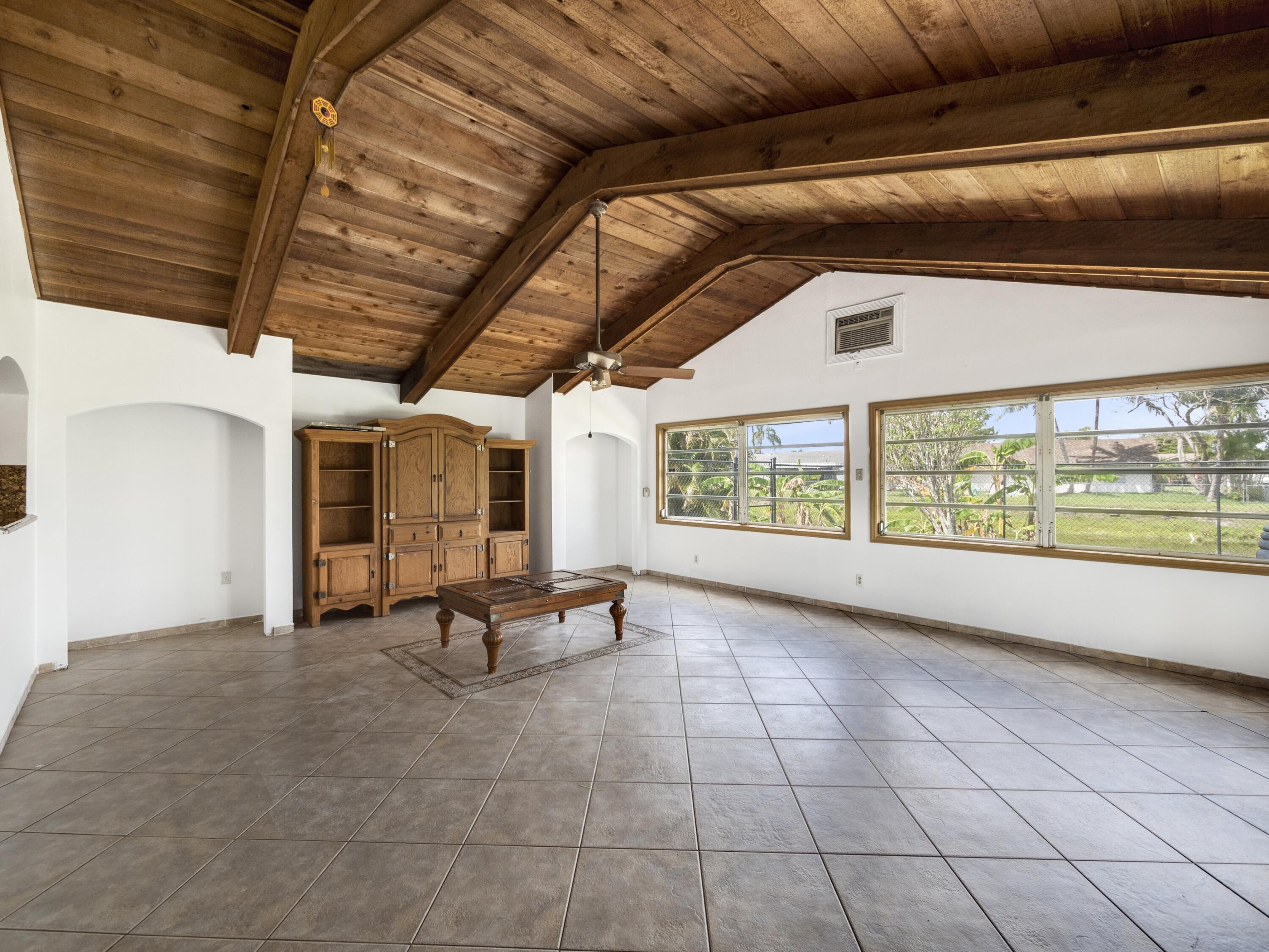 19403 Colorado Circle Boca Raton, FL 33434 - Photo 10 of 17 Family Room