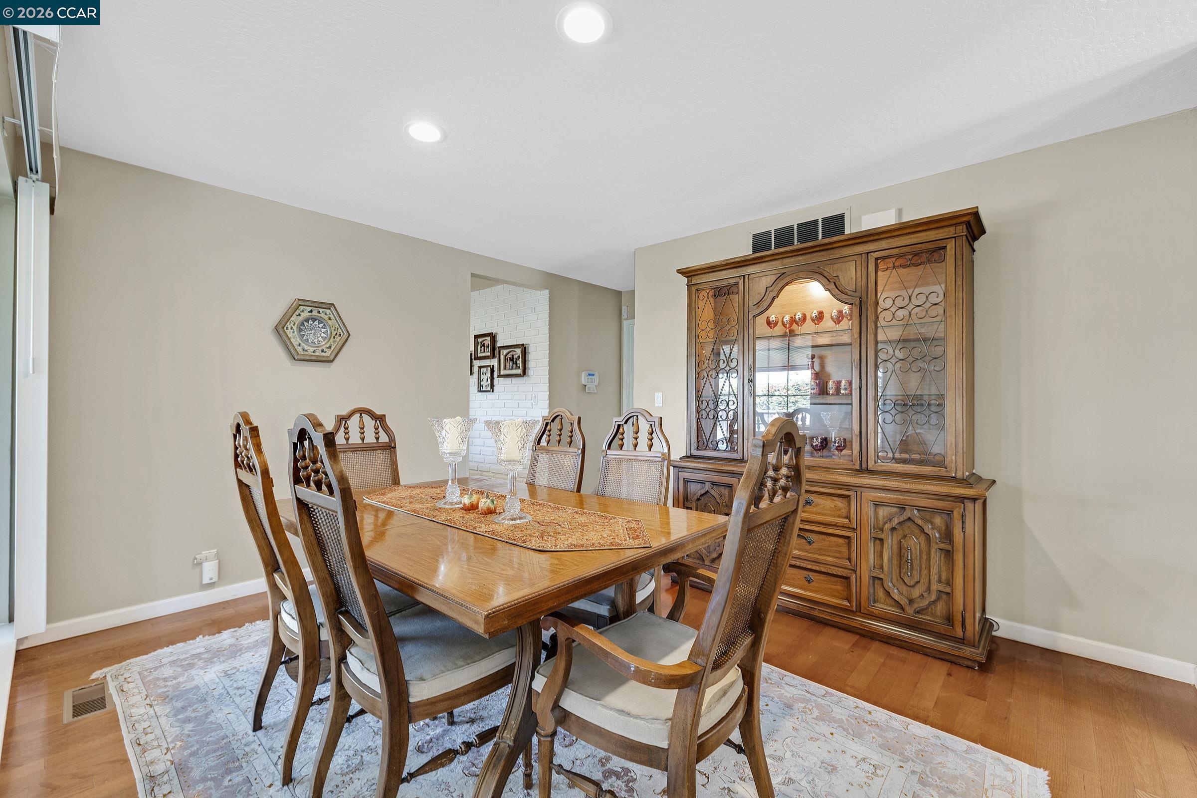 4028 Kirk Road San Jose, CA 95124 - Photo 7 of 30