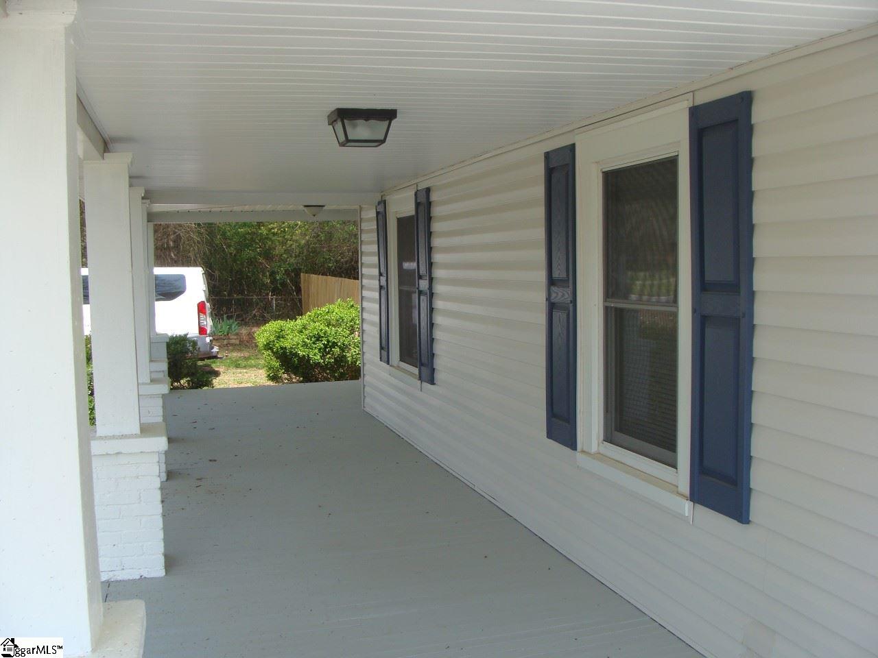 802 Rice Road Easley, SC 29640 - Photo 3 of 30