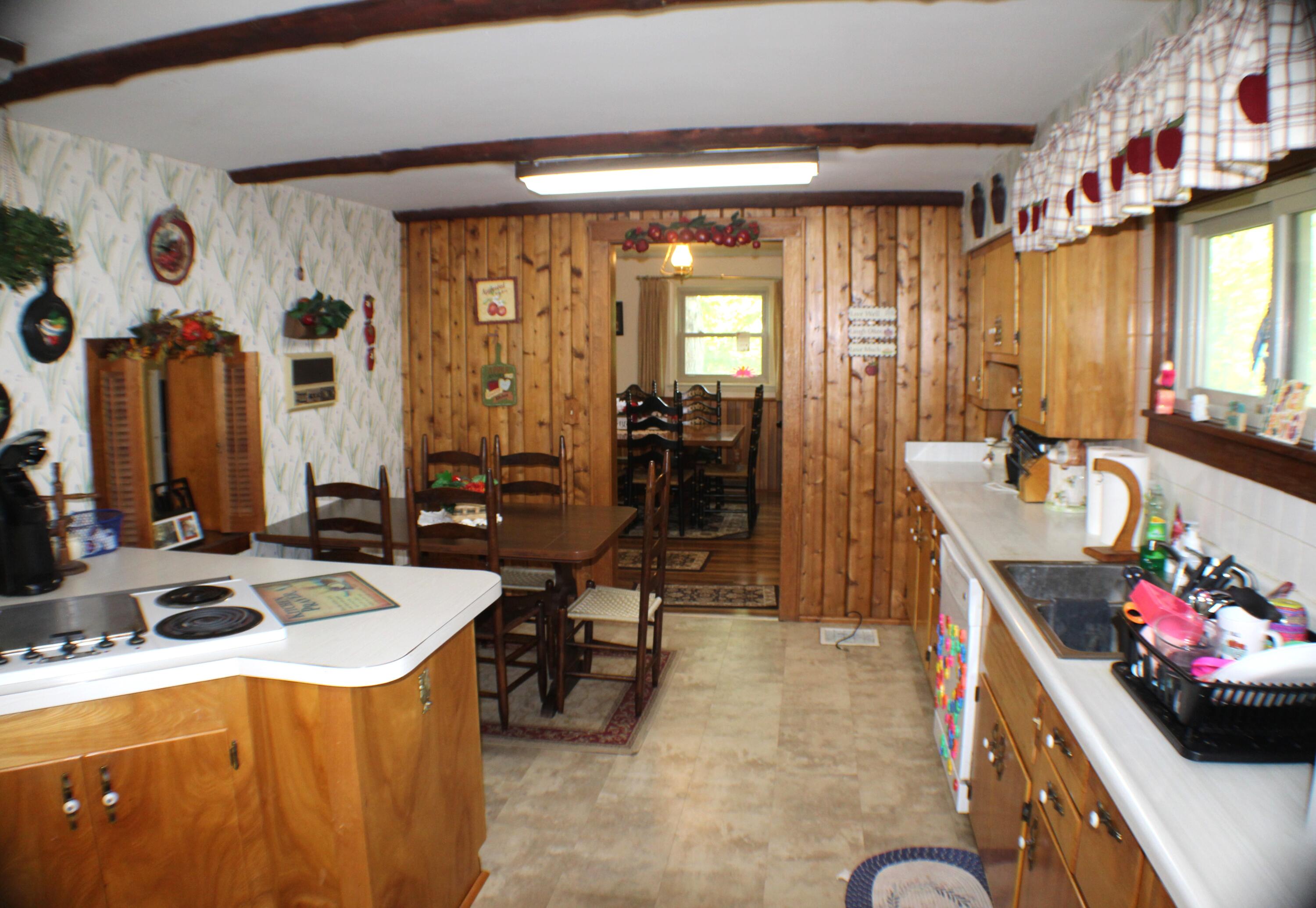 846 Huntersville Road Marlinton, WV 24954 - Photo 11 of 32 Gallery Image 11