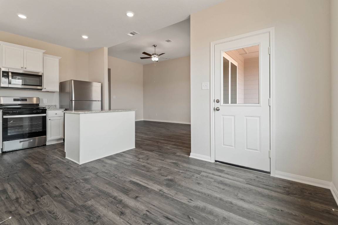 700 Jasmine Ridge Lane Waller, TX 77484 - Photo 11 of 20
