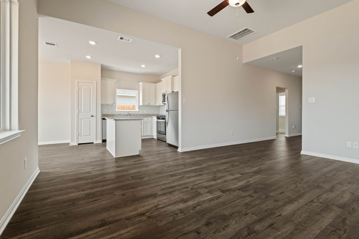 700 Jasmine Ridge Lane Waller, TX 77484 - Photo 5 of 20