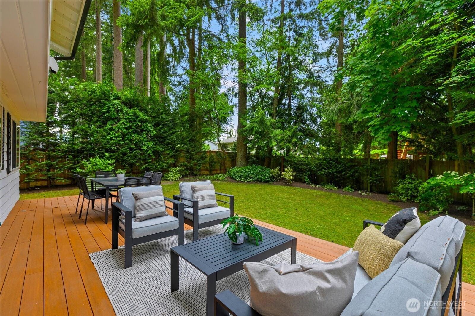 5625 152nd Street Southwest Edmonds, WA 98026 - Photo 3 of 38
