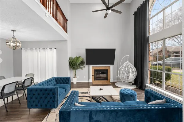 $2,600 | 2422 Whispering Cove Circle, Garland, TX 75044