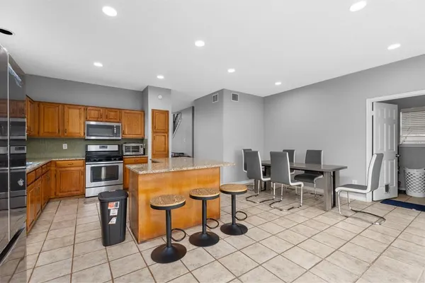 $2,600 | 2422 Whispering Cove Circle, Garland, TX 75044