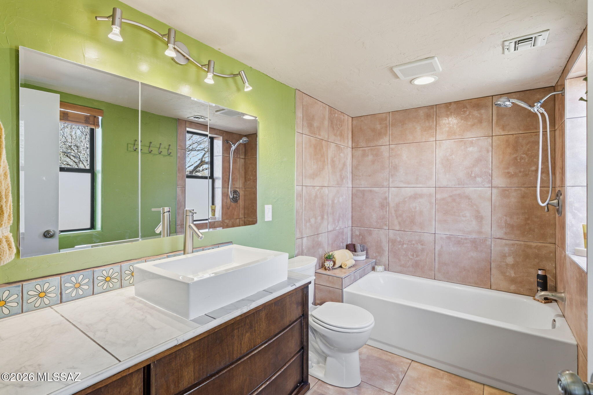 1951 East Greenlee Road Tucson, AZ 85719 - Photo 7 of 55