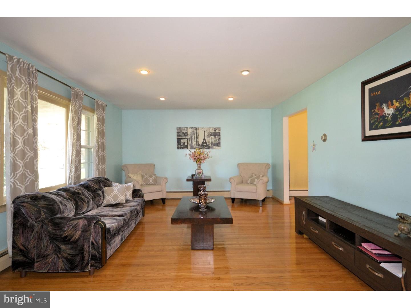 59 Bright Road Hatboro, PA 19040 - Photo 3 of 21