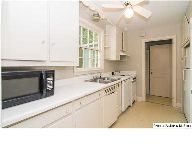 310 Gaineswood Road Birmingham, AL 35209 - Photo 14 of 32