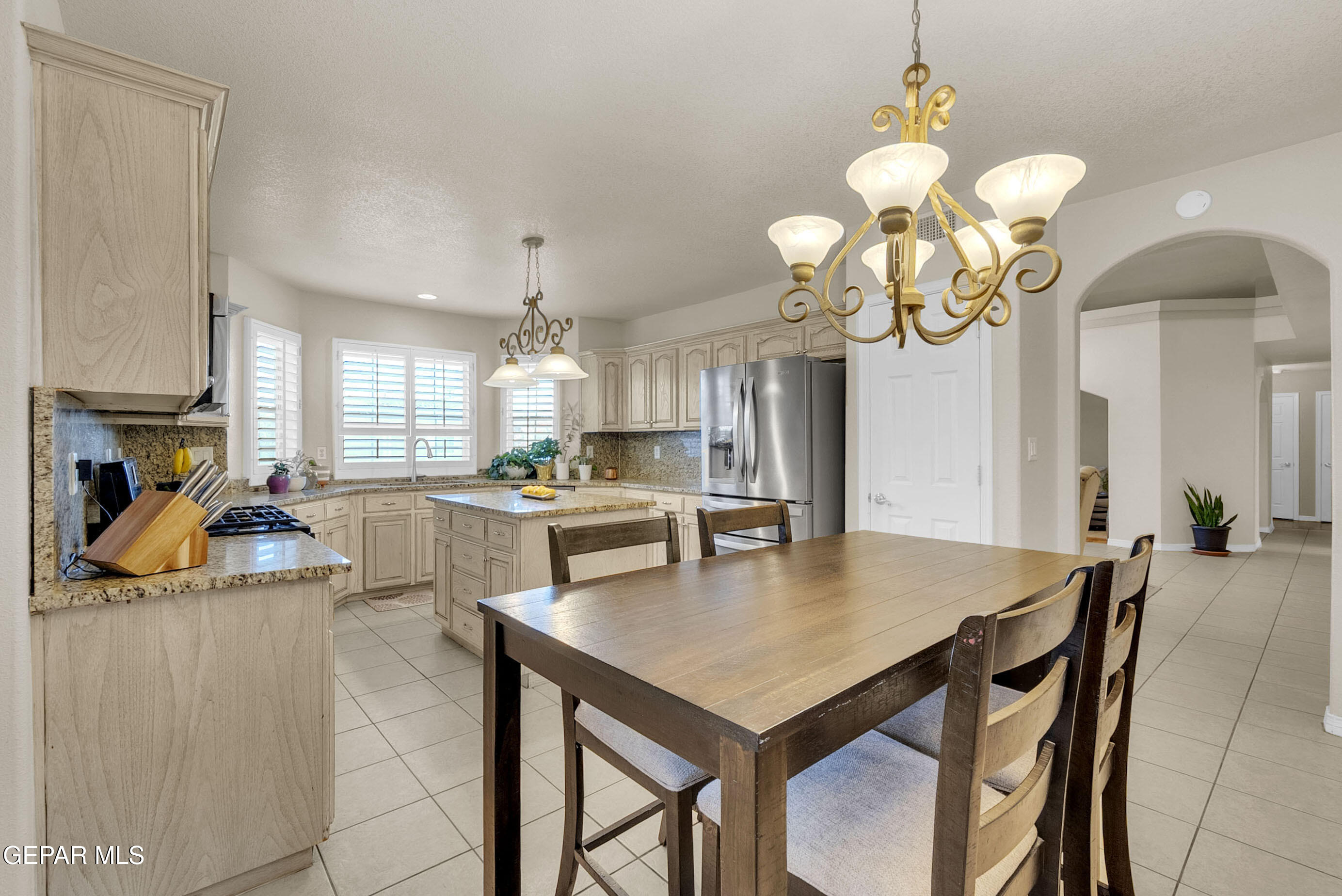 6531 Brook Ridge Circle El Paso, TX 79912 - Photo 19 of 73 4 (7)