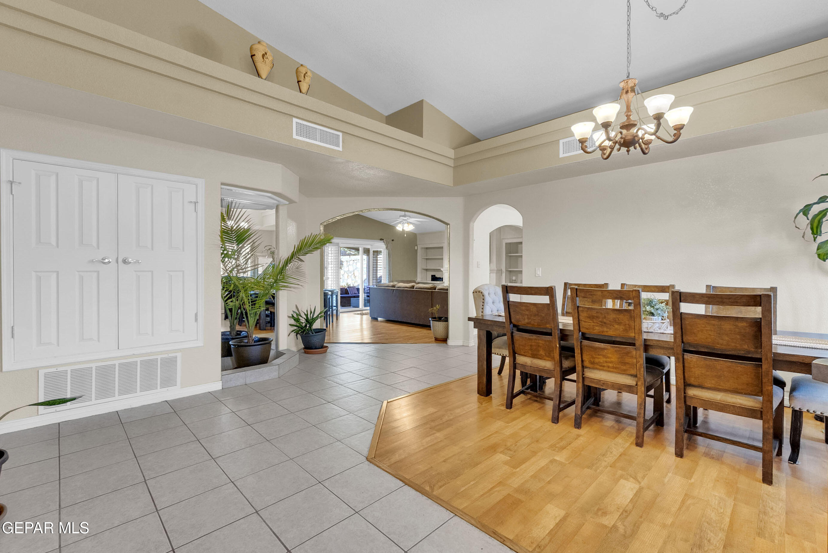 6531 Brook Ridge Circle El Paso, TX 79912 - Photo 5 of 73 2 (2)