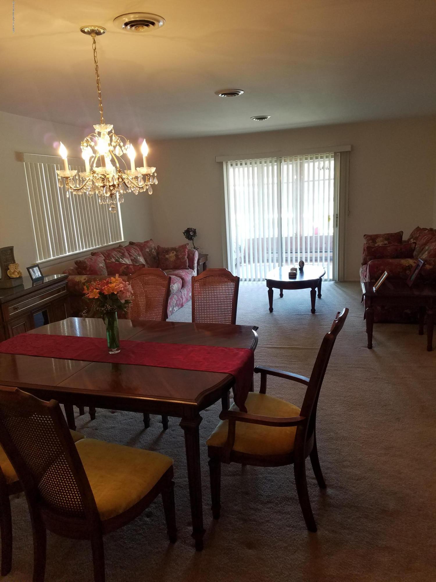 1 Homestead Drive, Unit B Whiting, NJ 08759 - Photo 4 of 7 Dining room