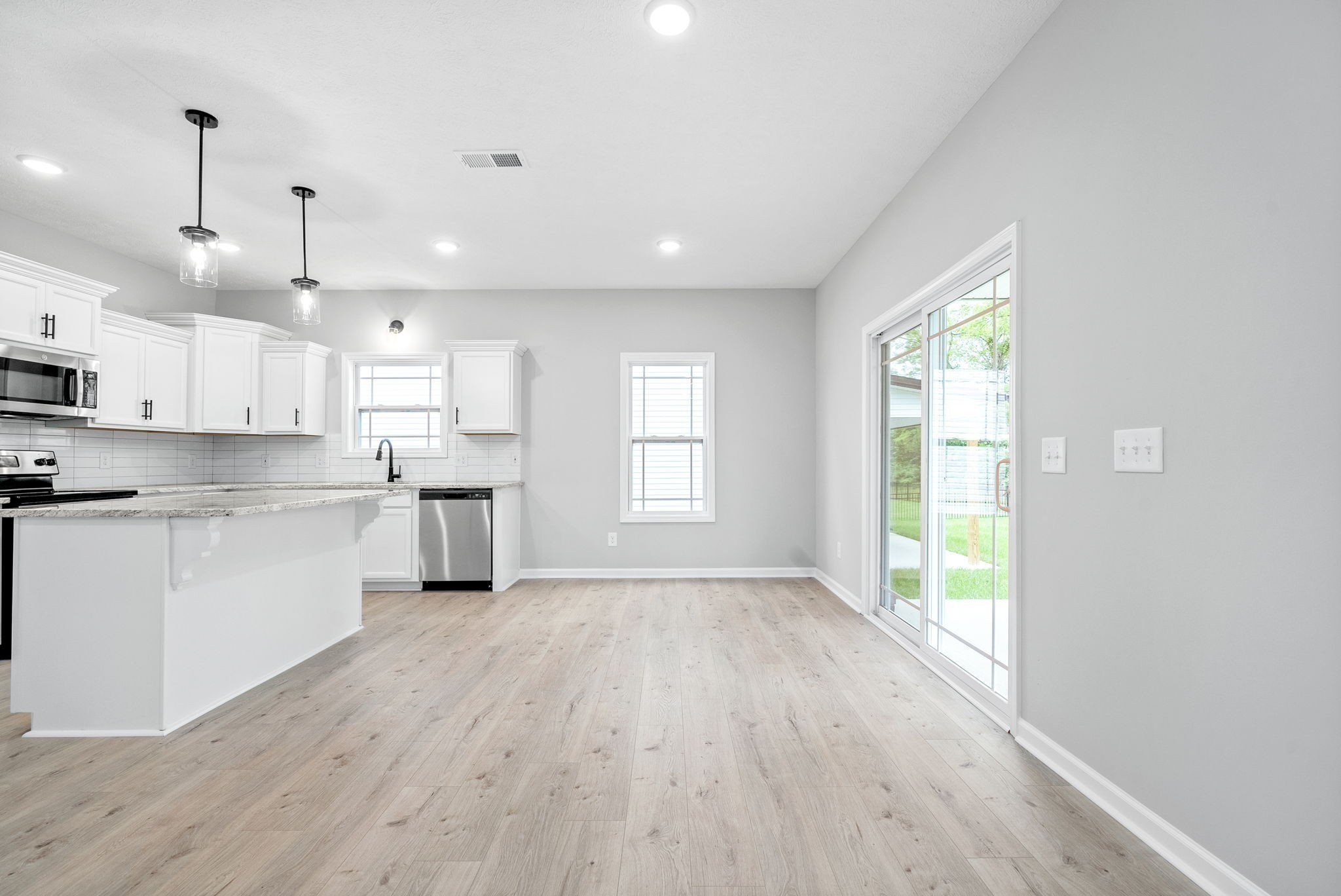 1204 Boulder Pass Road Clarksville, TN 37040 - Photo 11 of 36 Gallery Image 11