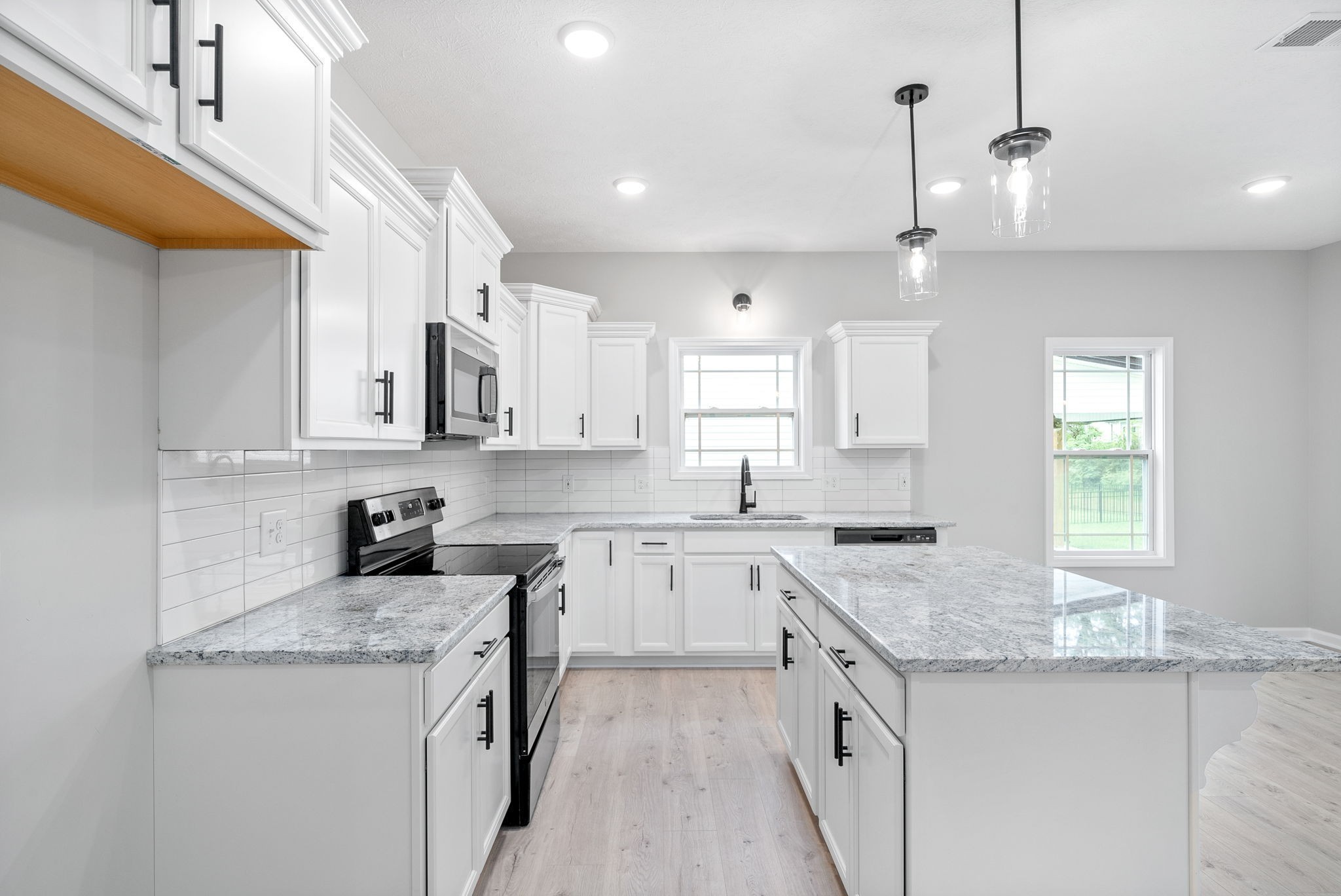 1204 Boulder Pass Road Clarksville, TN 37040 - Photo 10 of 36 Gallery Image 10