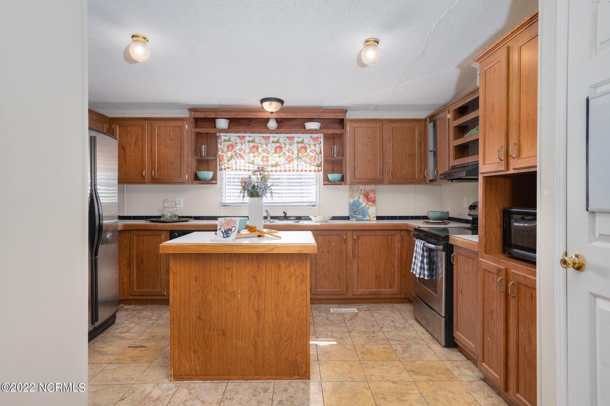 8300 Edwards Road Castalia, NC 27816 - Photo 10 of 26 013-8300EdwardsRoad-Castalia-NC-27816-SM
