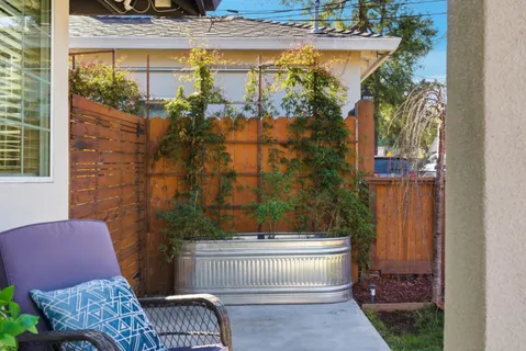 $1,429,000 | 2212 Dumbarton Avenue, East Palo Alto, CA 94303