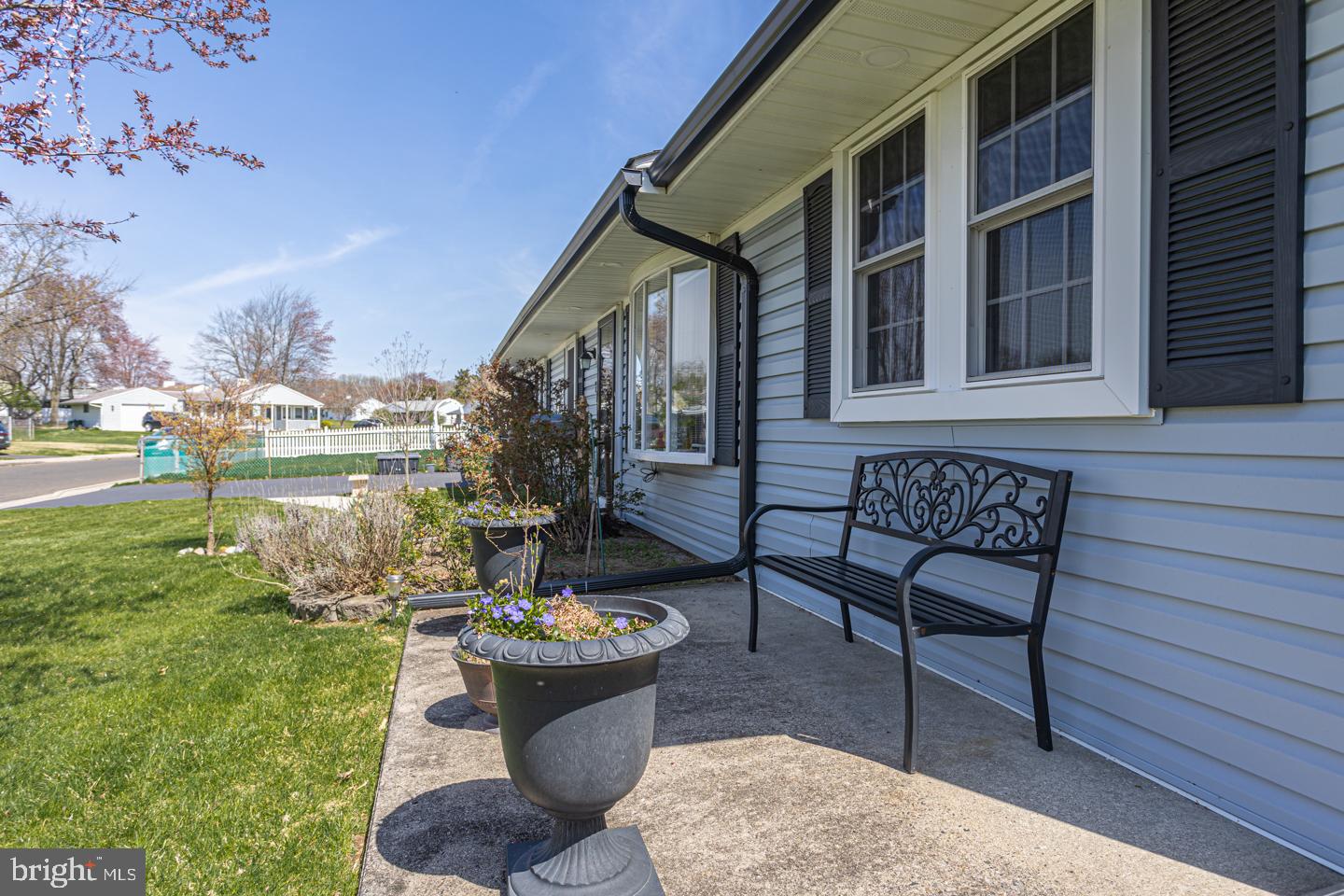 718 Chatham Road Fairless Hills, PA 19030 - Photo 6 of 30