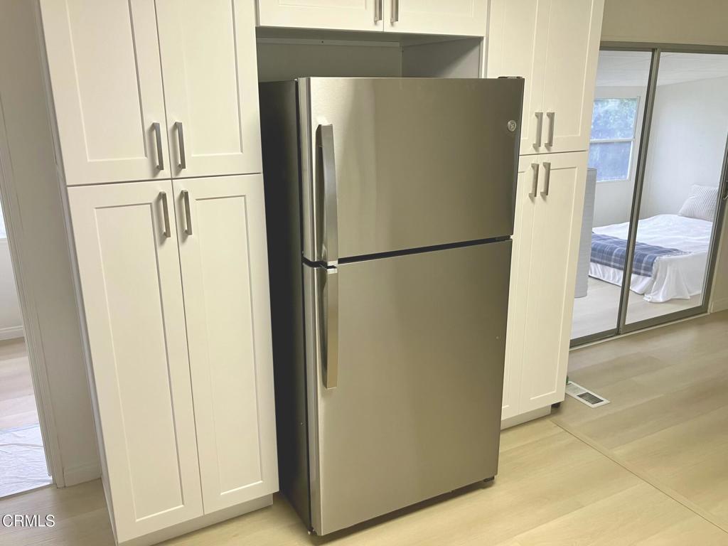 1500 Richmond Road, Unit 89 Santa Paula, CA 93060 - Photo 3 of 13 Kitchen 02