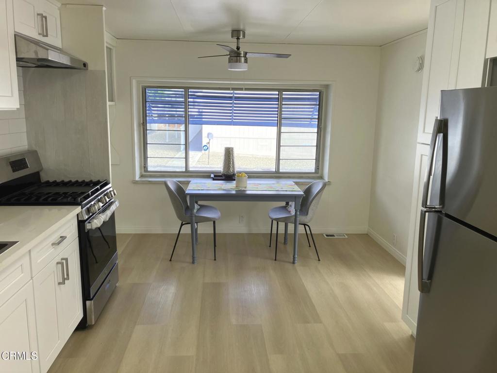 1500 Richmond Road, Unit 89 Santa Paula, CA 93060 - Photo 4 of 13 Dining