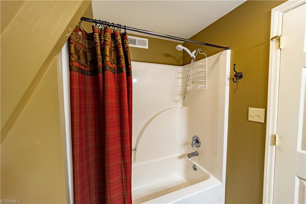 1233 Ridge Road Glade Valley, NC 28627 - Photo 14 of 25 Gallery Image 14