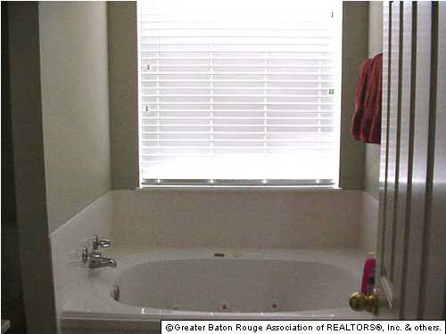 9031 Worth Avenue Baton Rouge, LA 70810 - Photo 10 of 12 Gallery Image 10