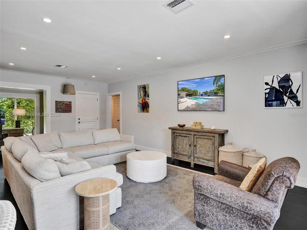 1912 Northeast 119th Road North Miami, FL 33181 - Photo 33 of 65 Gallery Image 33