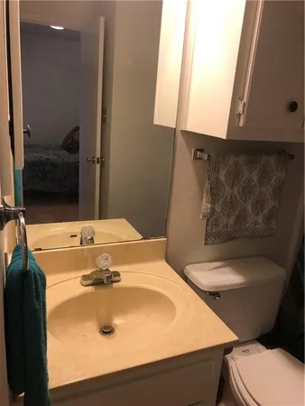 $1,000 | 943 Parkview Drive, Unit C6, Canyon Lake, TX 78133